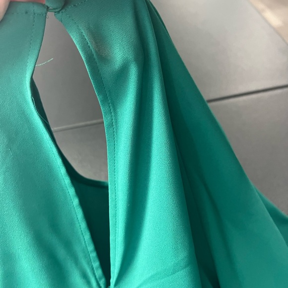 EXPRESS NEW Woman’s Blouse! St Patrick’s Green, Size XS - Picture 7 of 8